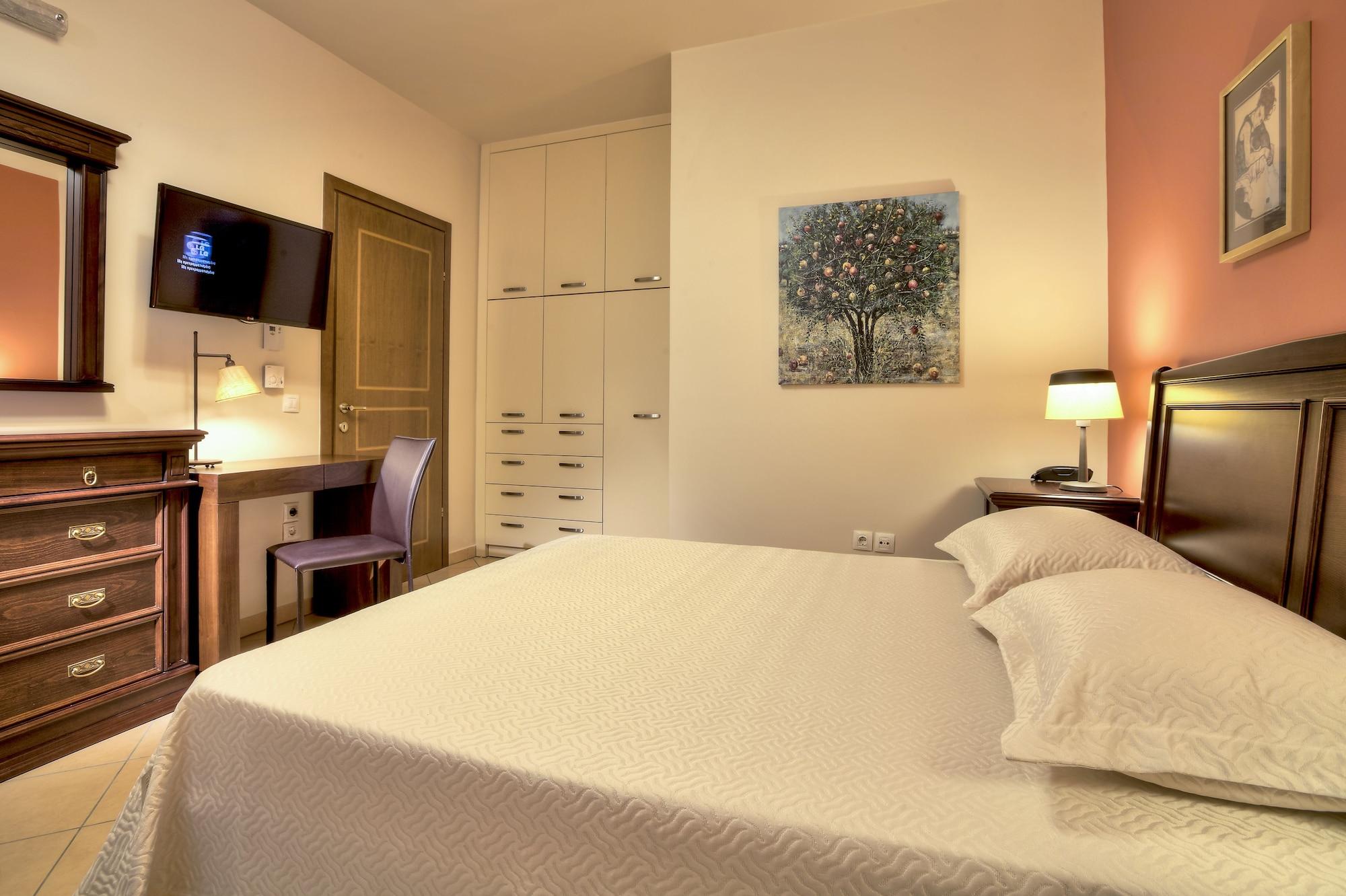 Marini Luxury And Apartment Aegina