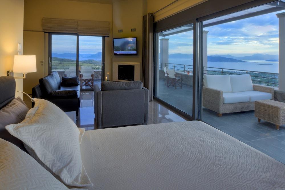 Marini Luxury And Apartment *